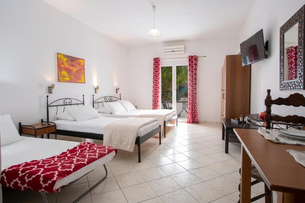 Spacious Studios Lefkada Mountain View Near Beach Dragano Bagian luar foto