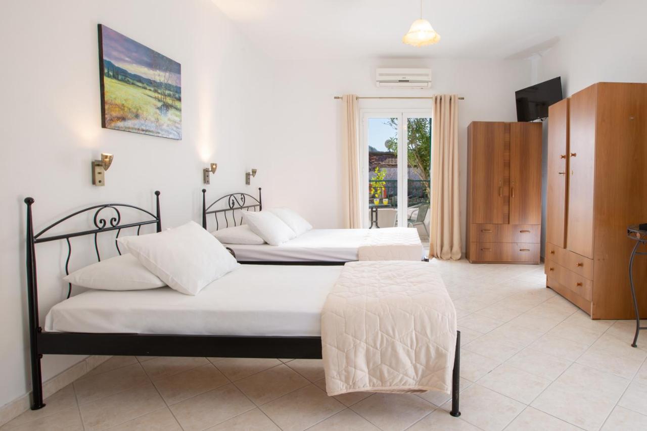 Spacious Studios Lefkada Mountain View Near Beach Dragano Bagian luar foto