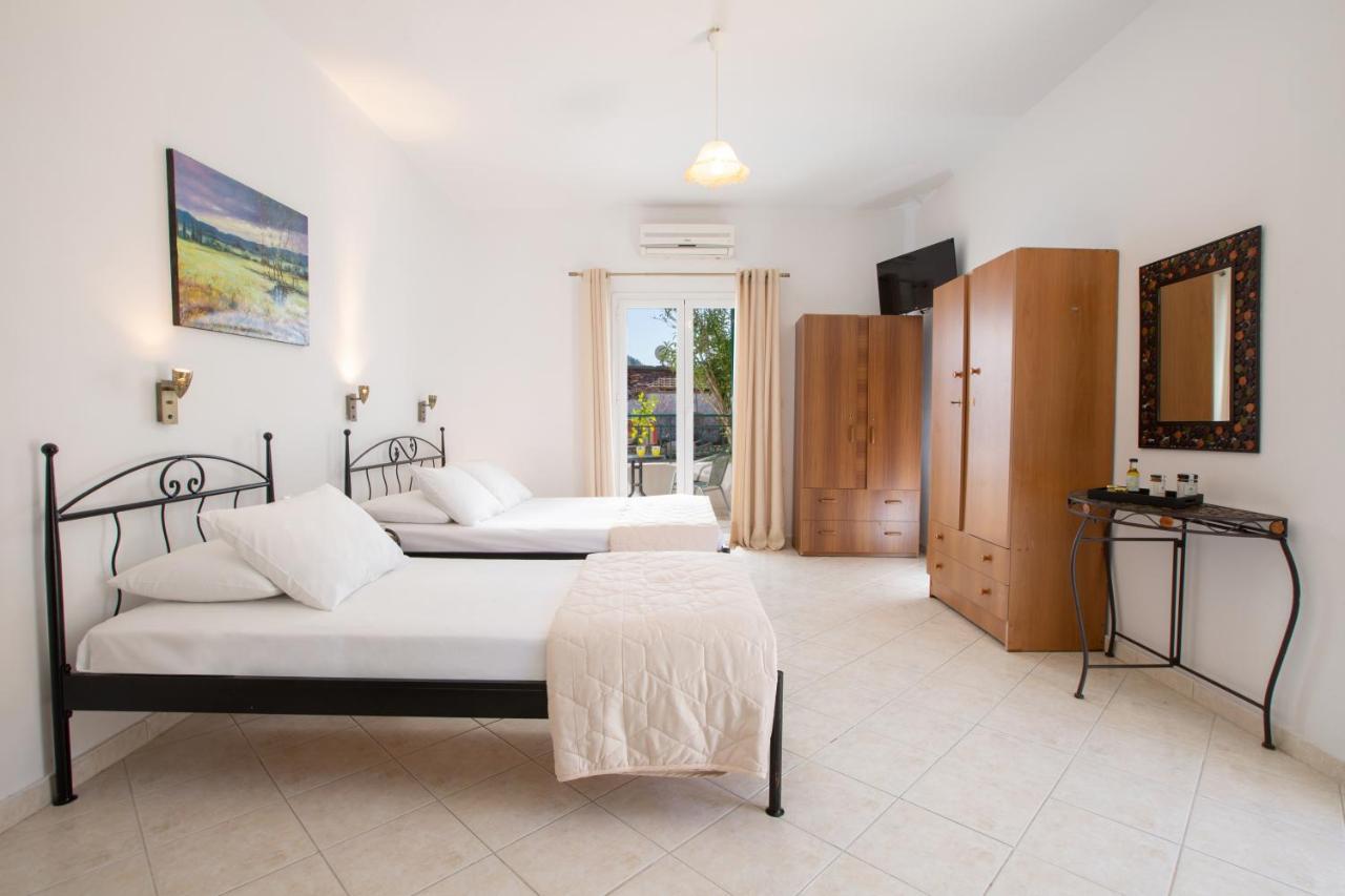 Spacious Studios Lefkada Mountain View Near Beach Dragano Bagian luar foto