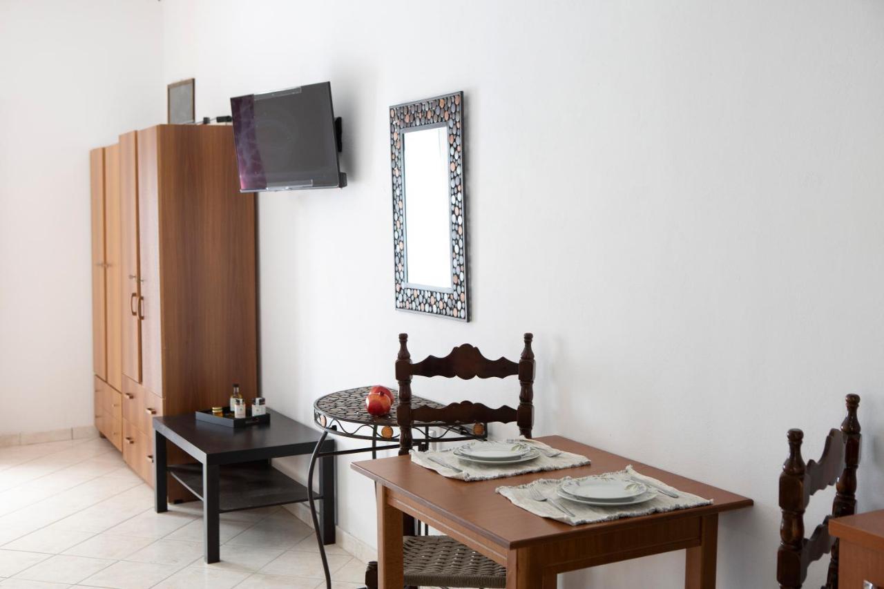 Spacious Studios Lefkada Mountain View Near Beach Dragano Bagian luar foto