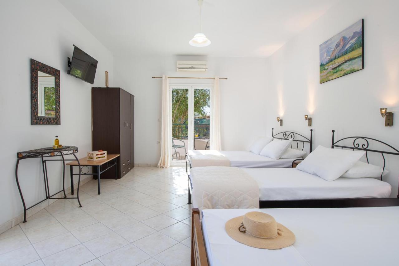 Spacious Studios Lefkada Mountain View Near Beach Dragano Bagian luar foto