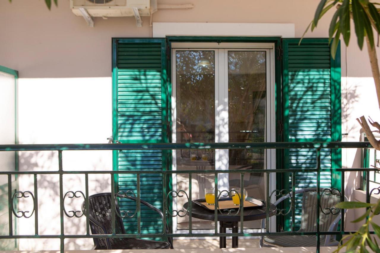 Spacious Studios Lefkada Mountain View Near Beach Dragano Bagian luar foto